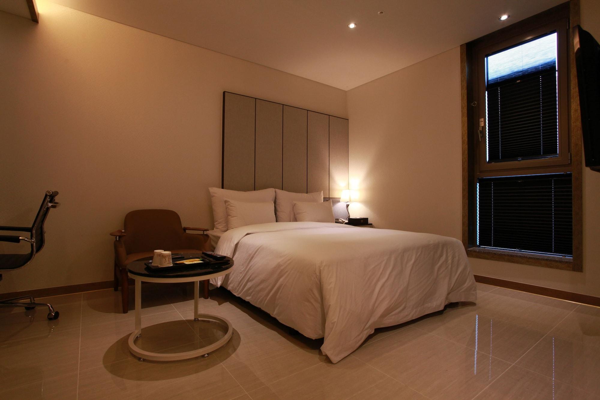 Boutique Hotel Sb Yeouido Сеул Экстерьер фото